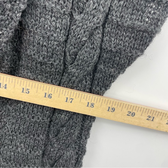 Glen Loch Sz M Sleeveless gray Marl Cardigan Long Chunky Knit 100% Wool buckle - Picture 7 of 8